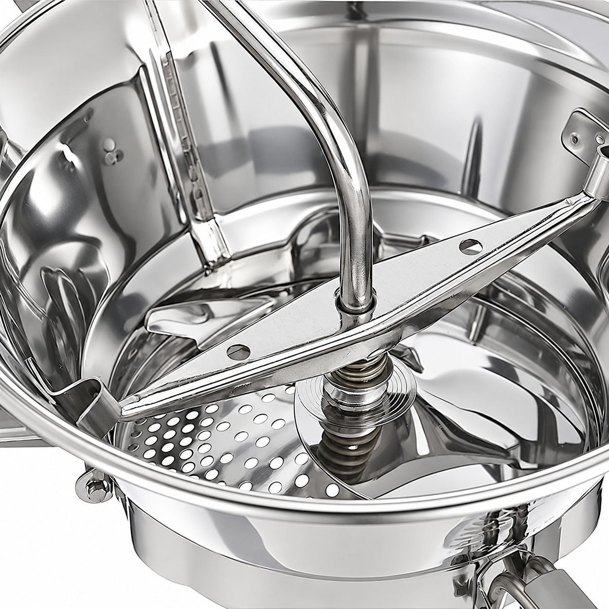 Stal nierdzewna 18/10 w przecieraku Emanuel 3 O.M.A.C. Made in Italy